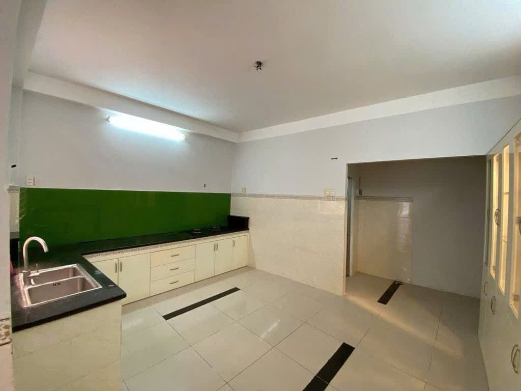 Bán nhà riêng Đ. Huỳnh Tấn Phát, P. Tân Phú, Q. 7, Tp. Hồ Chí Minh - Ảnh 3