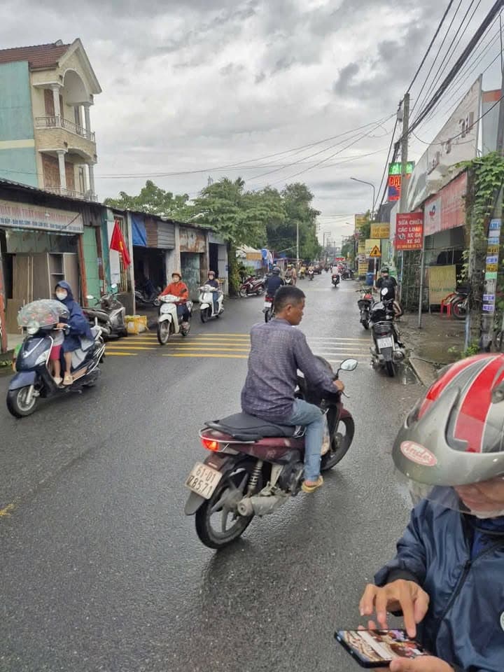 Bán nhà mặt phố P. Tân Đông Hiệp, Tp. Dĩ An, T. Bình Dương - Ảnh 2