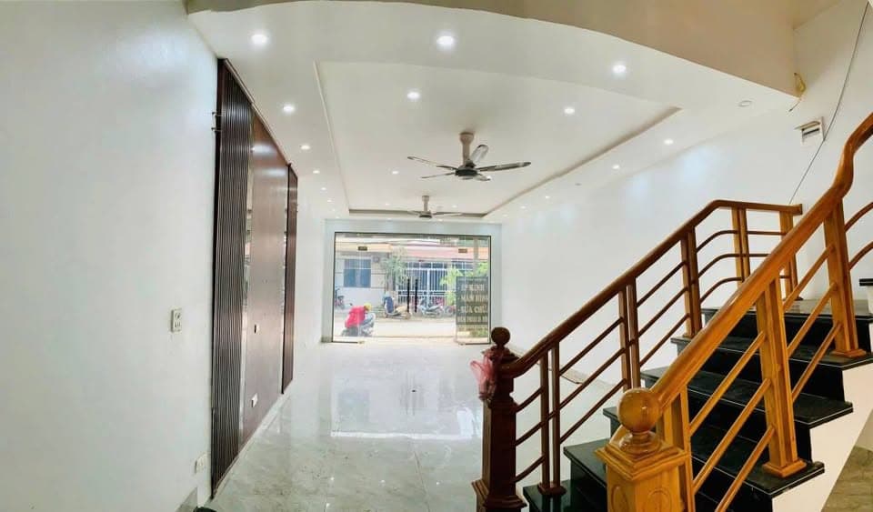 Bán nhà mặt phố Đ. Trần Phú, Tp. Yên Bái, T. Yên Bái - Ảnh 2