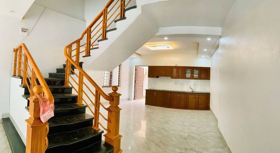 Bán nhà mặt phố Đ. Trần Phú, Tp. Yên Bái, T. Yên Bái - Ảnh 3