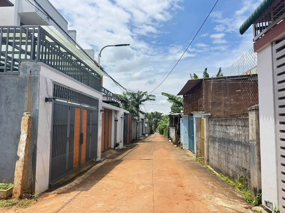 Bán đất Đ. Y Moan, Tp. Buôn Ma Thuột, T. Đắk Lắk - Ảnh 2