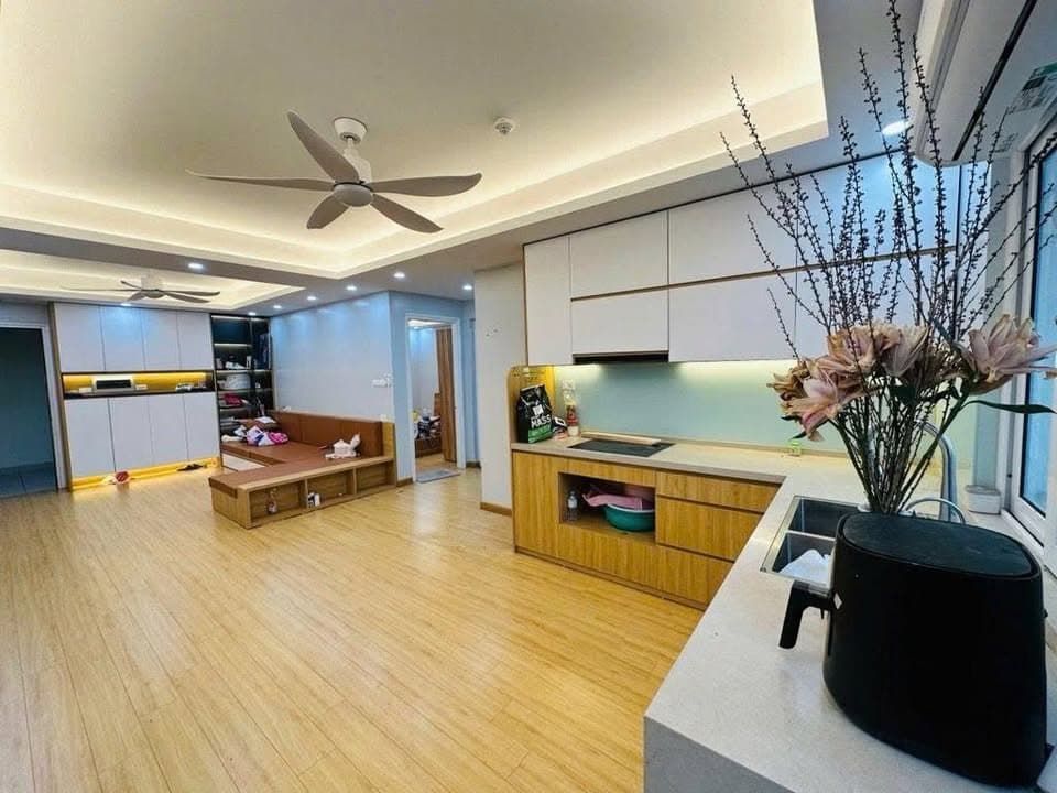 Bán căn hộ chung cư P. Thạch Bàn, Q. Long Biên, Tp. Hà Nội