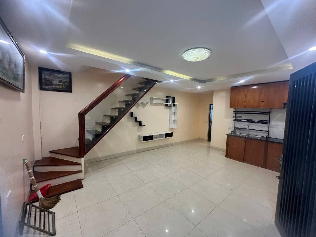 Bán nhà riêng Đ. Quốc Lộ 5, Q. Long Biên, Tp. Hà Nội - Ảnh 2