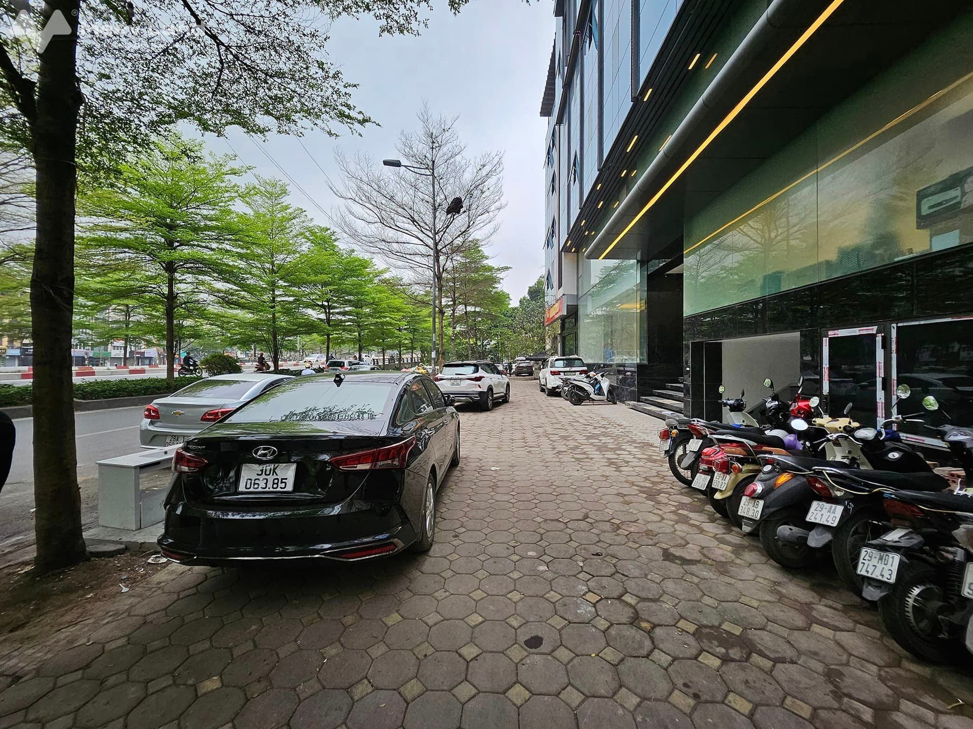 Bán nhà mặt phố Đ. Láng, P. Láng Thượng, Q. Đống Đa, Tp. Hà Nội - Ảnh 3