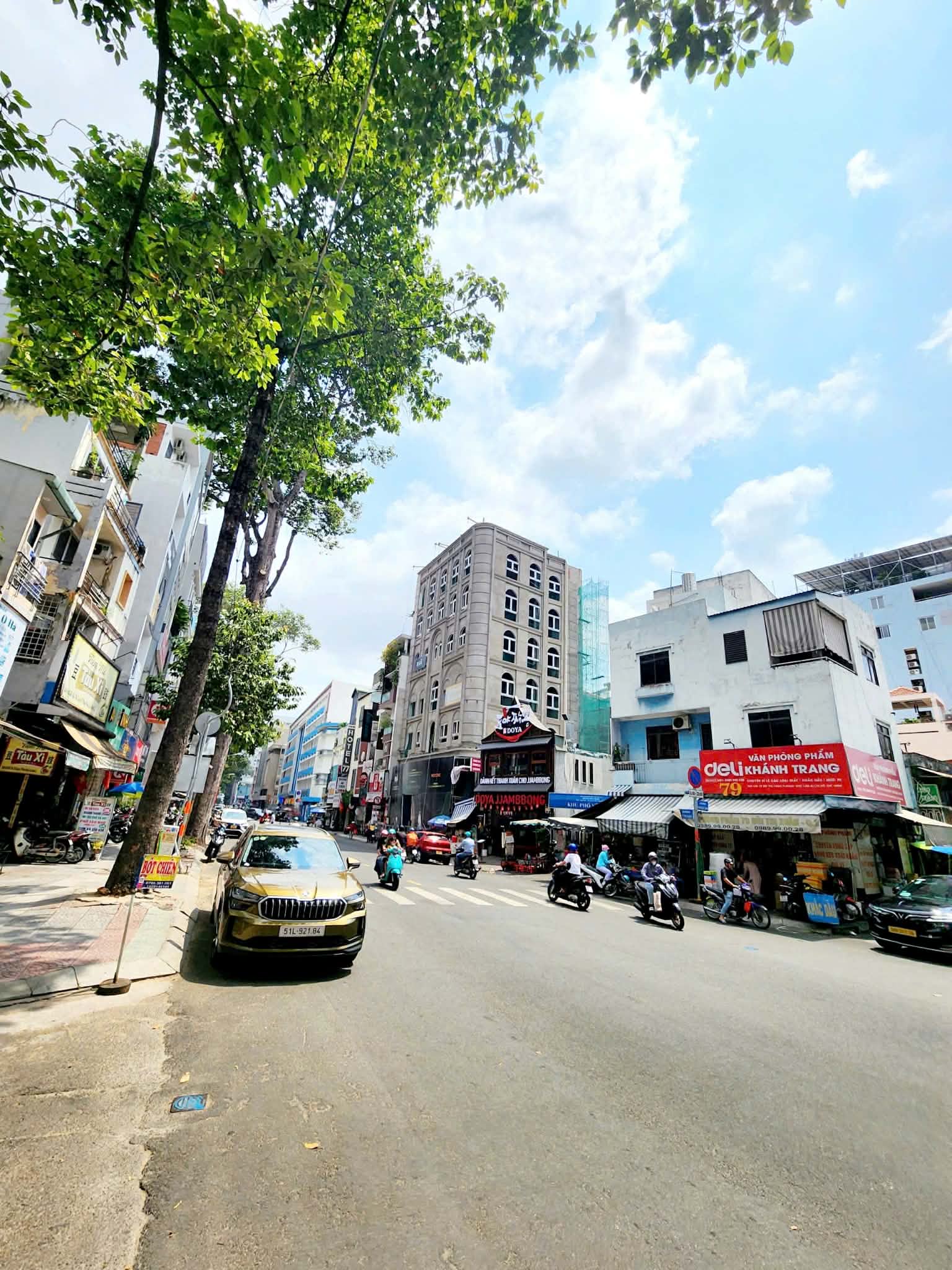 Bán NHÀ MT BÙI THỊ XUÂN Q1 - 3 TẦNG 78m2 NỞ HẬU - DÒNG TIỀN ~700TR/NĂM