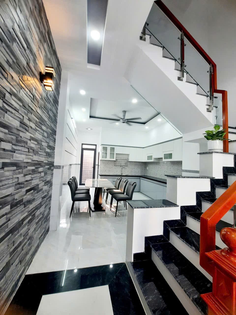 Bán nhà mới xây đường số 6 linh xuân thủ đức .LH 0909428959. - Ảnh 2