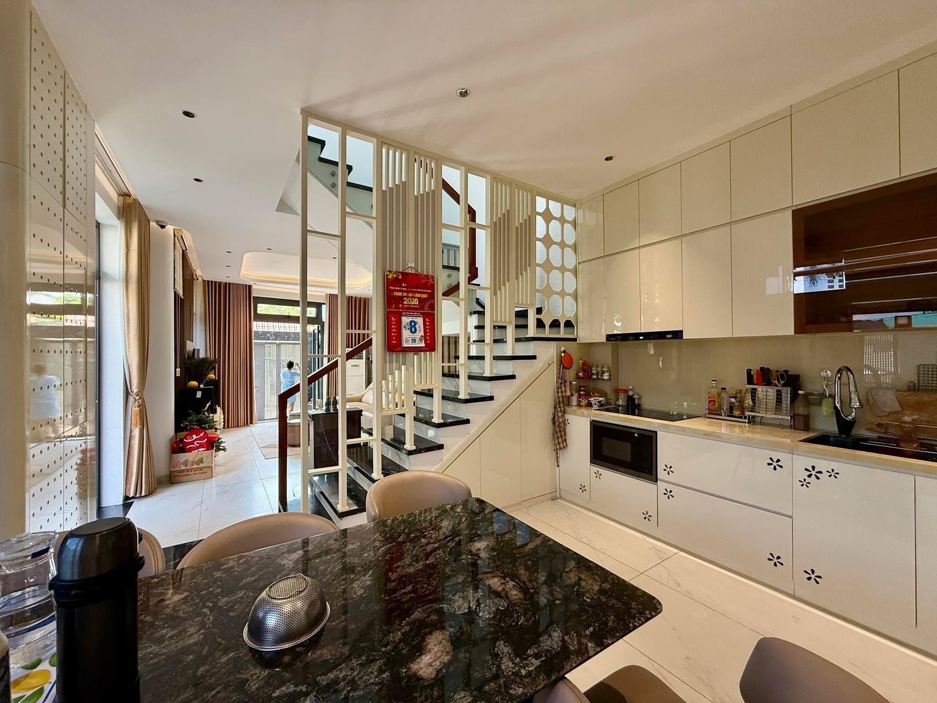 Bán BIỆT THỰ CĂN GÓC - LIỀN KỀ PHẠM VĂN ĐỒNG - CHỈ DƯỚI 100TR/M² - Ảnh 3