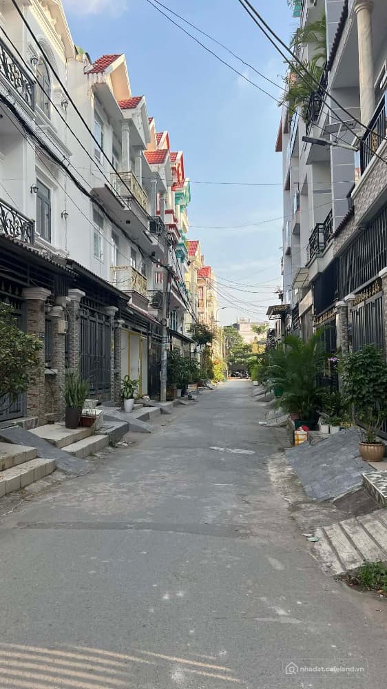 Hàng kín - 155m2 full Thổ cư - có nhà Cấp 4 chắc đẹp - TT Nhà Bè. - Ảnh 2