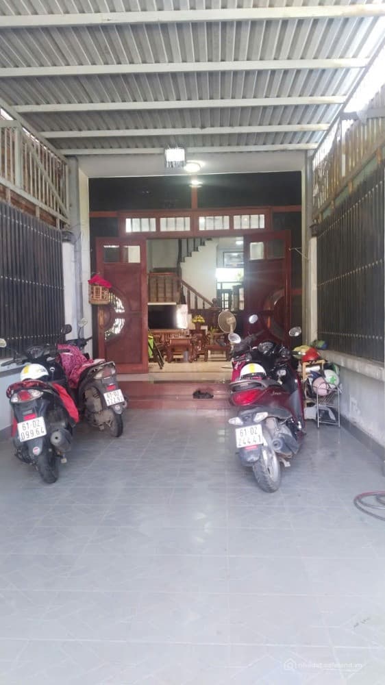 GIÁ SỐC! NHÀ ĐẸP DĨ AN SÂN XE HƠI + SÂN VƯỜN – CHỈ 5 TỶ 950 – HIẾM CÓ KHÓ TÌM! - Ảnh 3